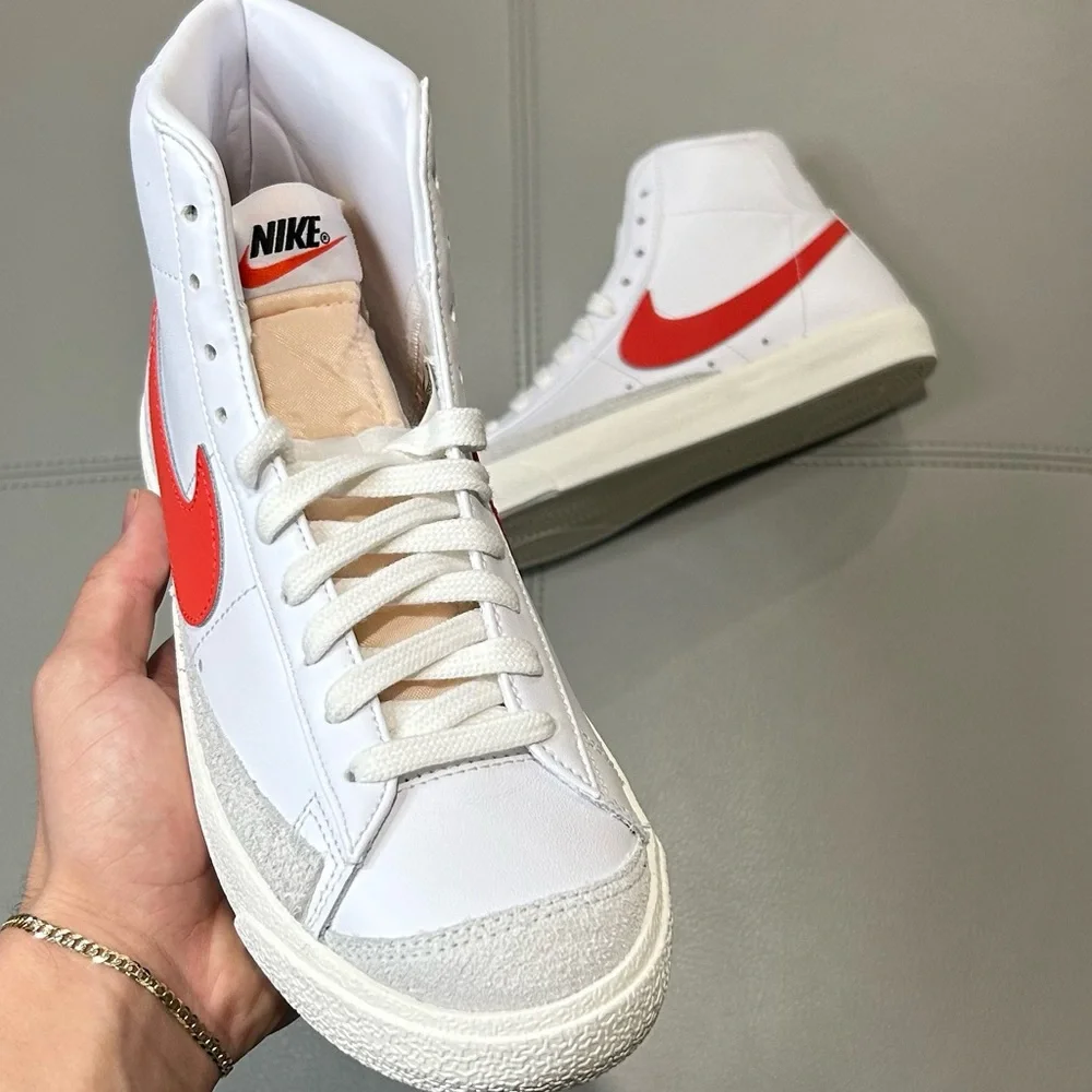 NEW NIKE BLAZER MID RED - Picture 2 of 3